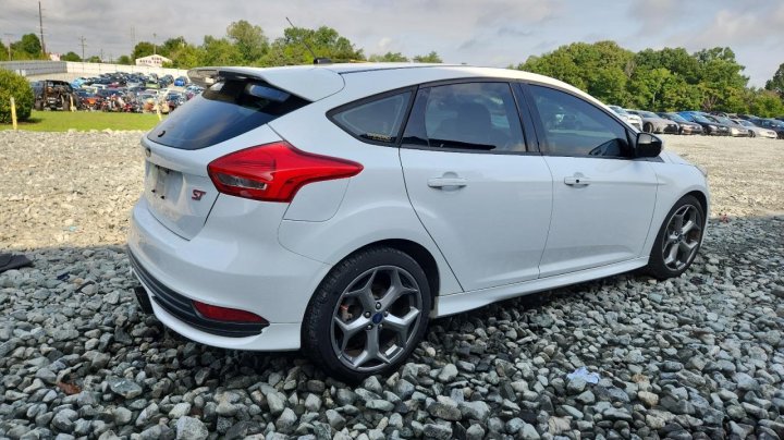 Ford Focus  2017