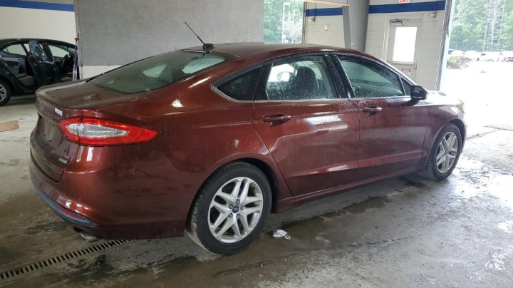 Ford FUSION SE 2016