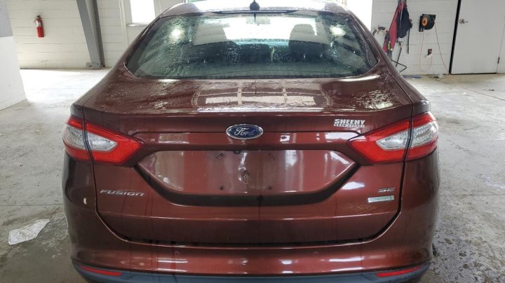 Ford FUSION SE 2016