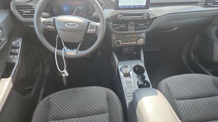 Ford Escape  2023