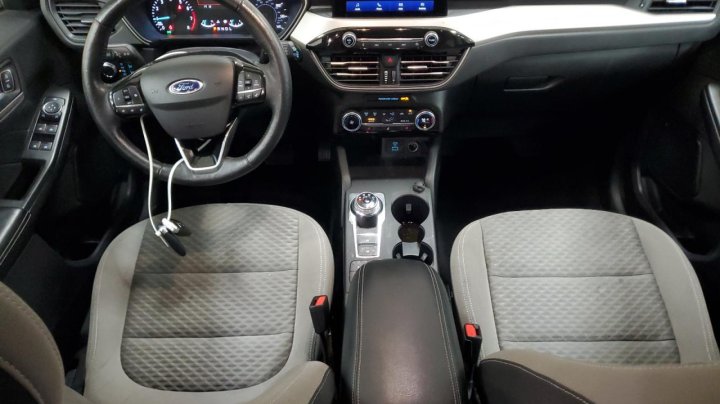 Ford Escape  2021