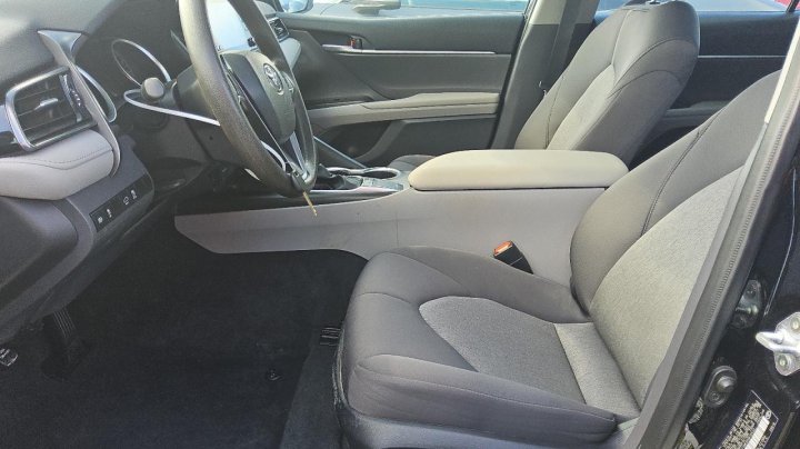 Toyota Camry  2023