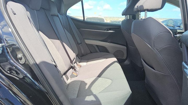 Toyota Camry  2023