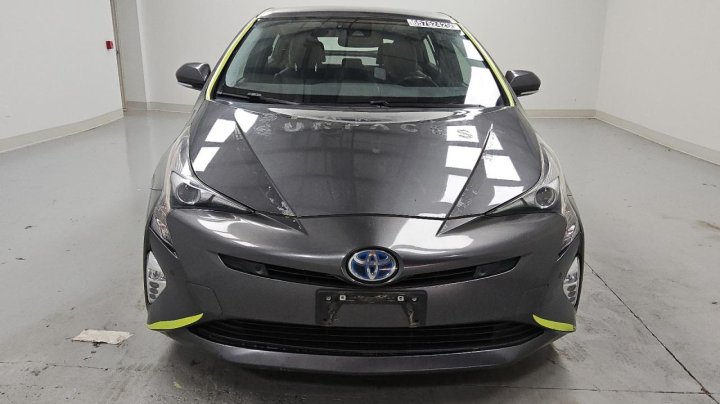 Toyota Prius  2018