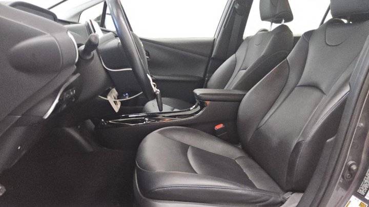 Toyota Prius  2018