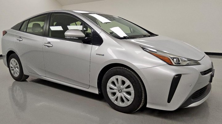 Toyota Prius  2019