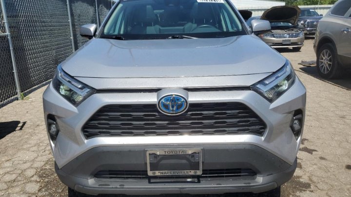 Toyota RAV4 XLE PREMIUM 2022