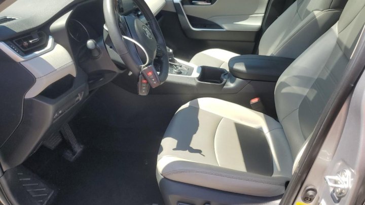 Toyota RAV4 XLE PREMIUM 2022