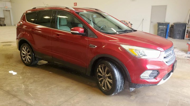 Ford Escape TITANIUM 2017