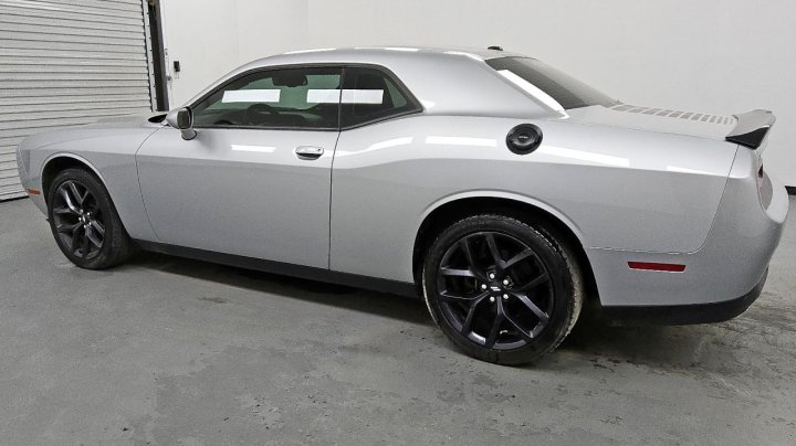 Dodge Challenger SXT 2021