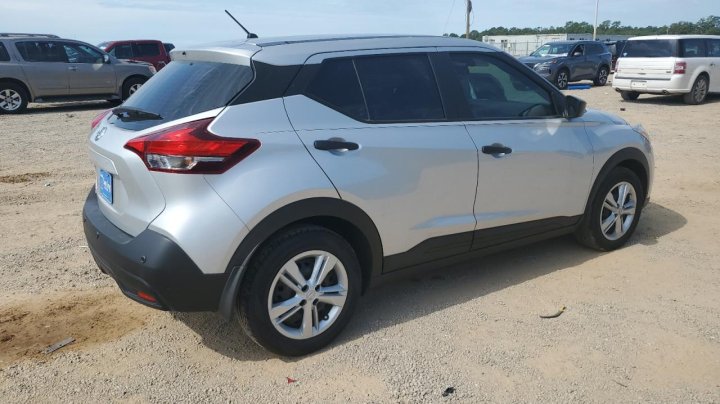 Nissan Kicks S 2020