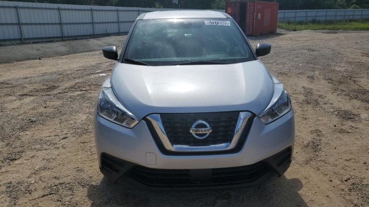 Nissan Kicks S 2020