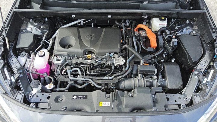 Toyota RAV4  2025