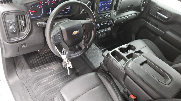 Chevrolet Silverado  2023
