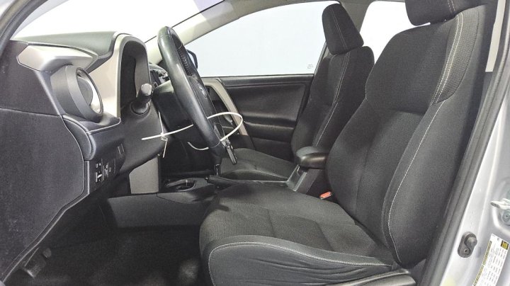 Toyota RAV4  2018