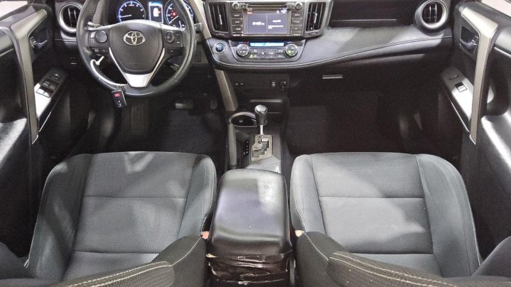 Toyota RAV4  2018