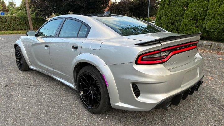 Dodge Charger  2021