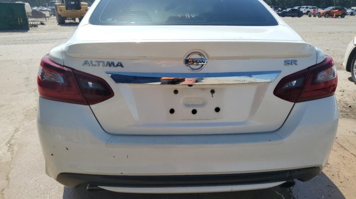 Nissan Altima  2018