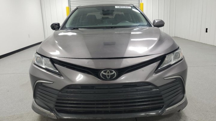 Toyota Camry  2022