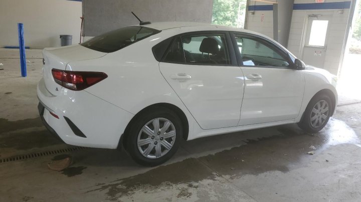 KIA RIO  2021