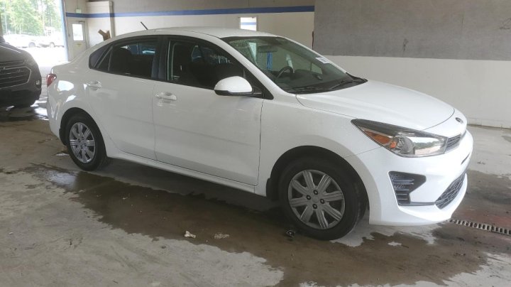KIA RIO  2021