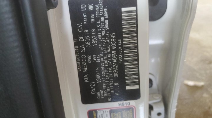 KIA RIO  2021