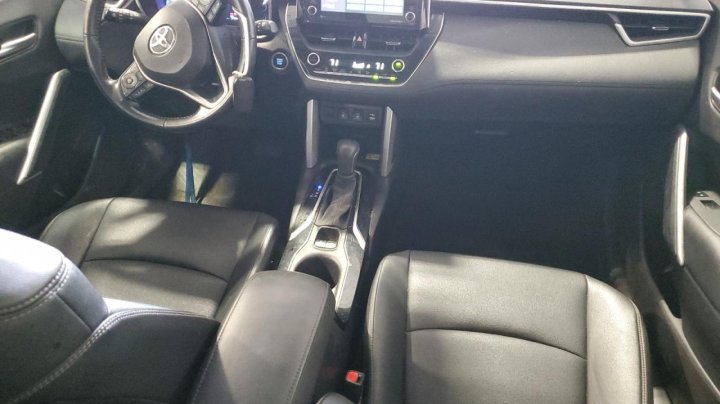 Toyota COROLLA CROSS  2022