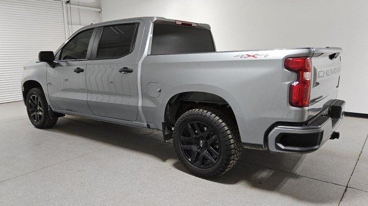 Chevrolet Silverado K1500 CUSTOM 2023