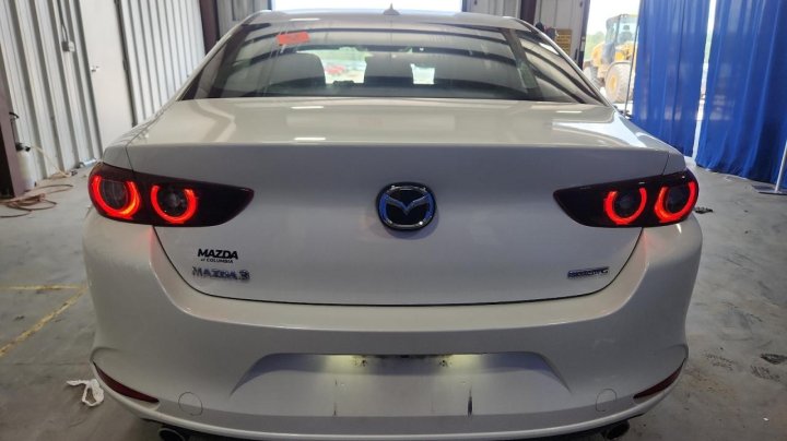 Mazda 3 PREMIUM 2022