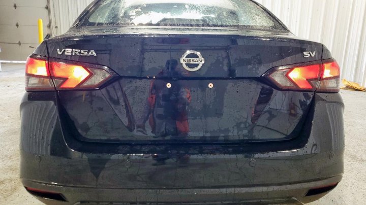 Nissan Versa SV 2020