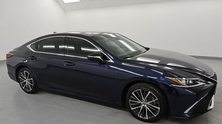 Lexus ES 350 BASE 2025