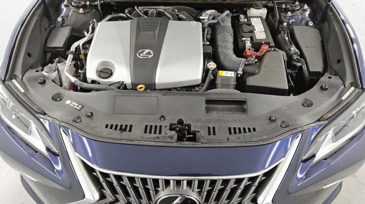 Lexus ES 350 BASE 2025