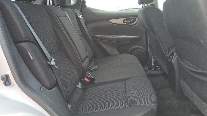 Nissan Rogue Sport S 2021