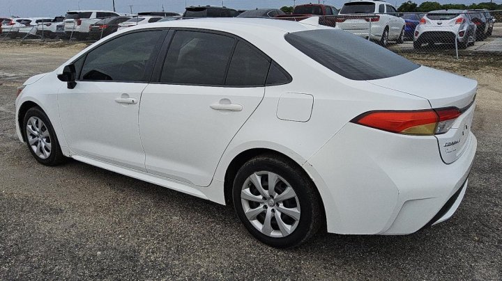 Toyota Corolla LE 2020
