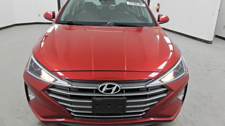 Hyundai Elantra SEL 2020