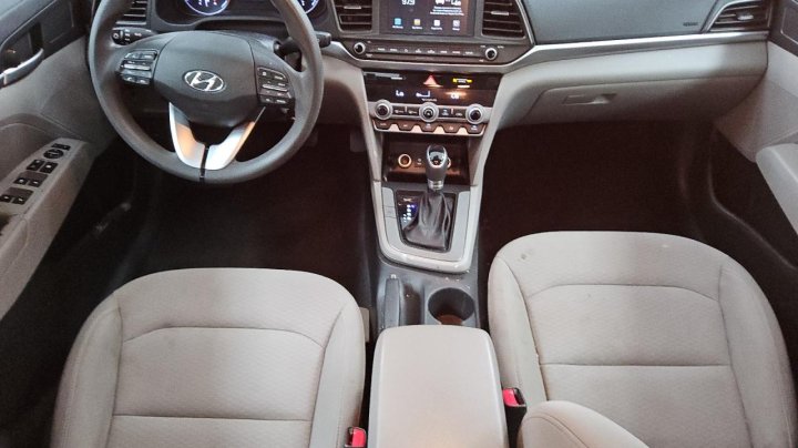 Hyundai Elantra SEL 2020