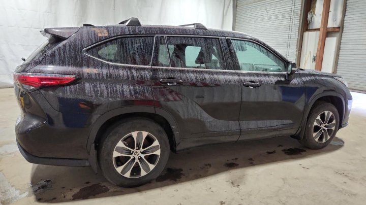 Toyota Highlander XLE 2021