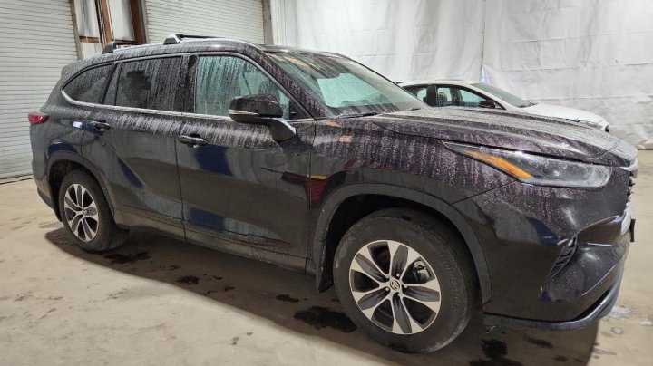 Toyota Highlander XLE 2021