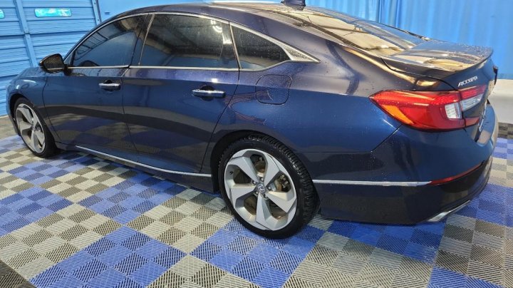 Honda Accord TOURING 2018