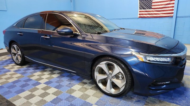 Honda Accord TOURING 2018