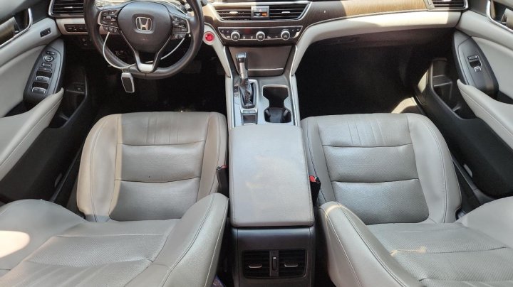 Honda Accord TOURING 2018