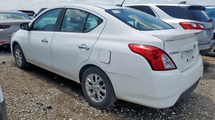 Nissan Versa S 2018