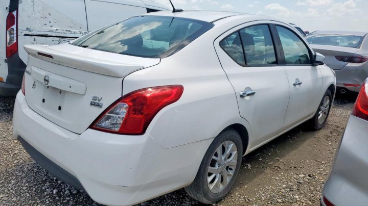 Nissan Versa S 2018
