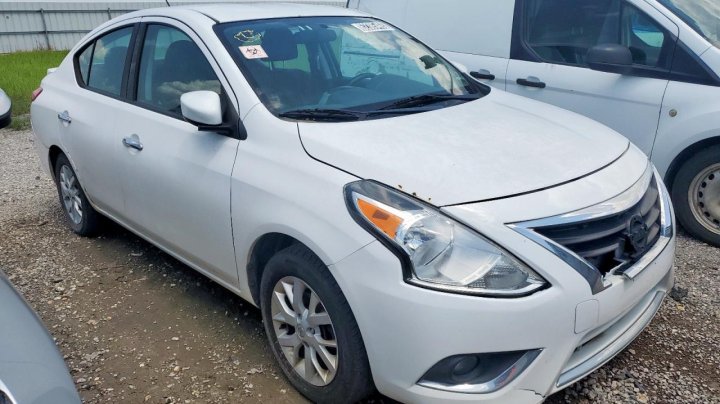 Nissan Versa S 2018