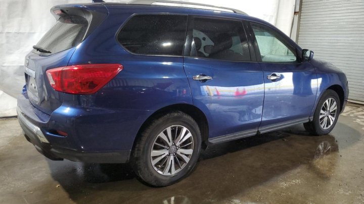 Nissan Pathfinder SV 2020