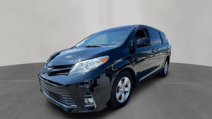Toyota SIENNA  2017