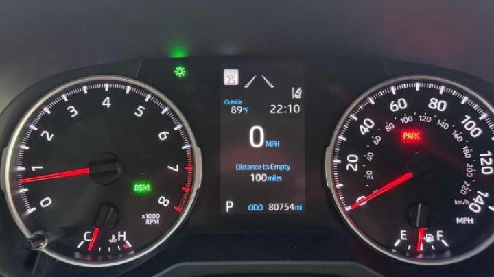 Toyota RAV4 XLE 2021