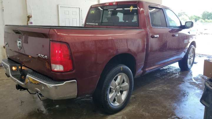RAM 1500 SLT 2016