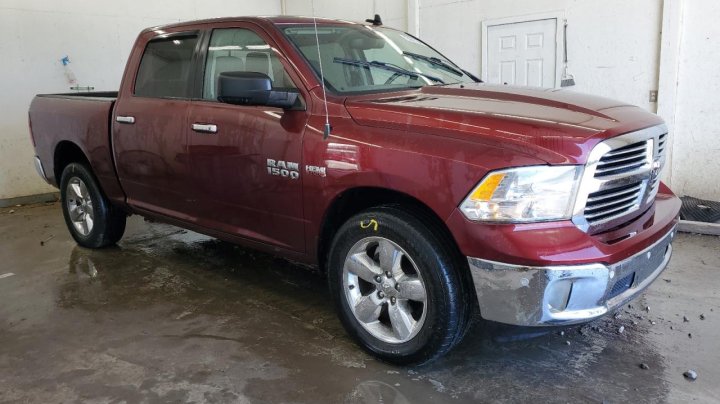 RAM 1500 SLT 2016