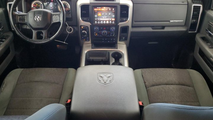 RAM 1500 SLT 2016